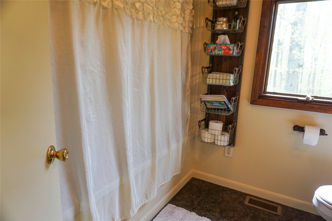 2153 Farm To Market Road, Johnson City, New York image 24