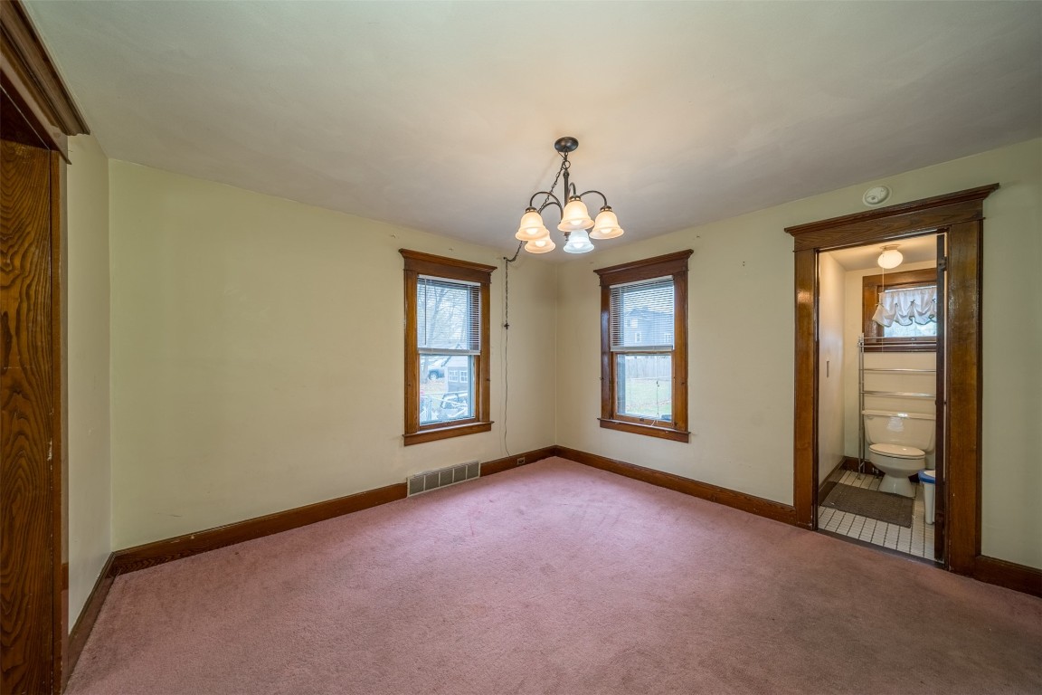 102 Cleveland Avenue, Endicott, New York image 9