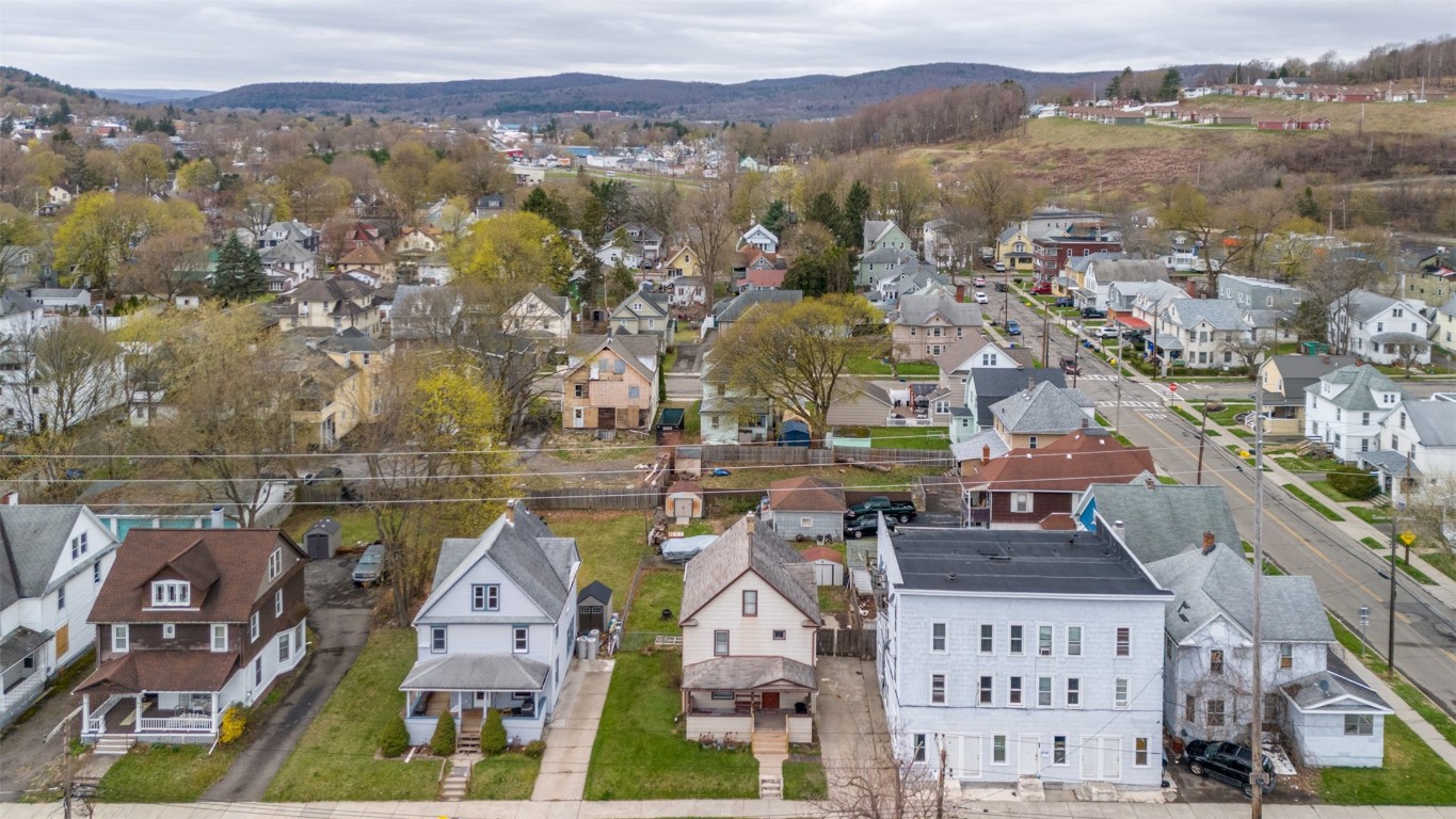 102 Cleveland Avenue, Endicott, New York image 30