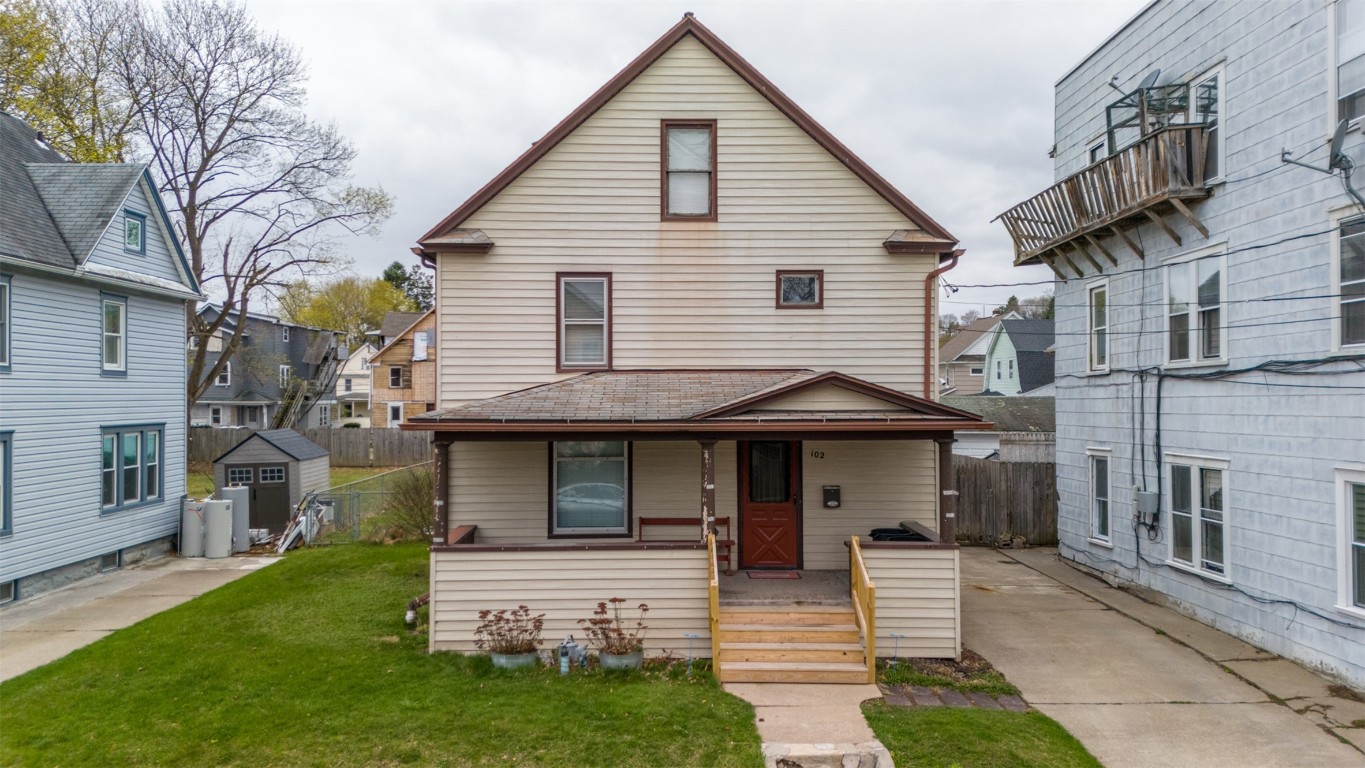 102 Cleveland Avenue, Endicott, New York image 1