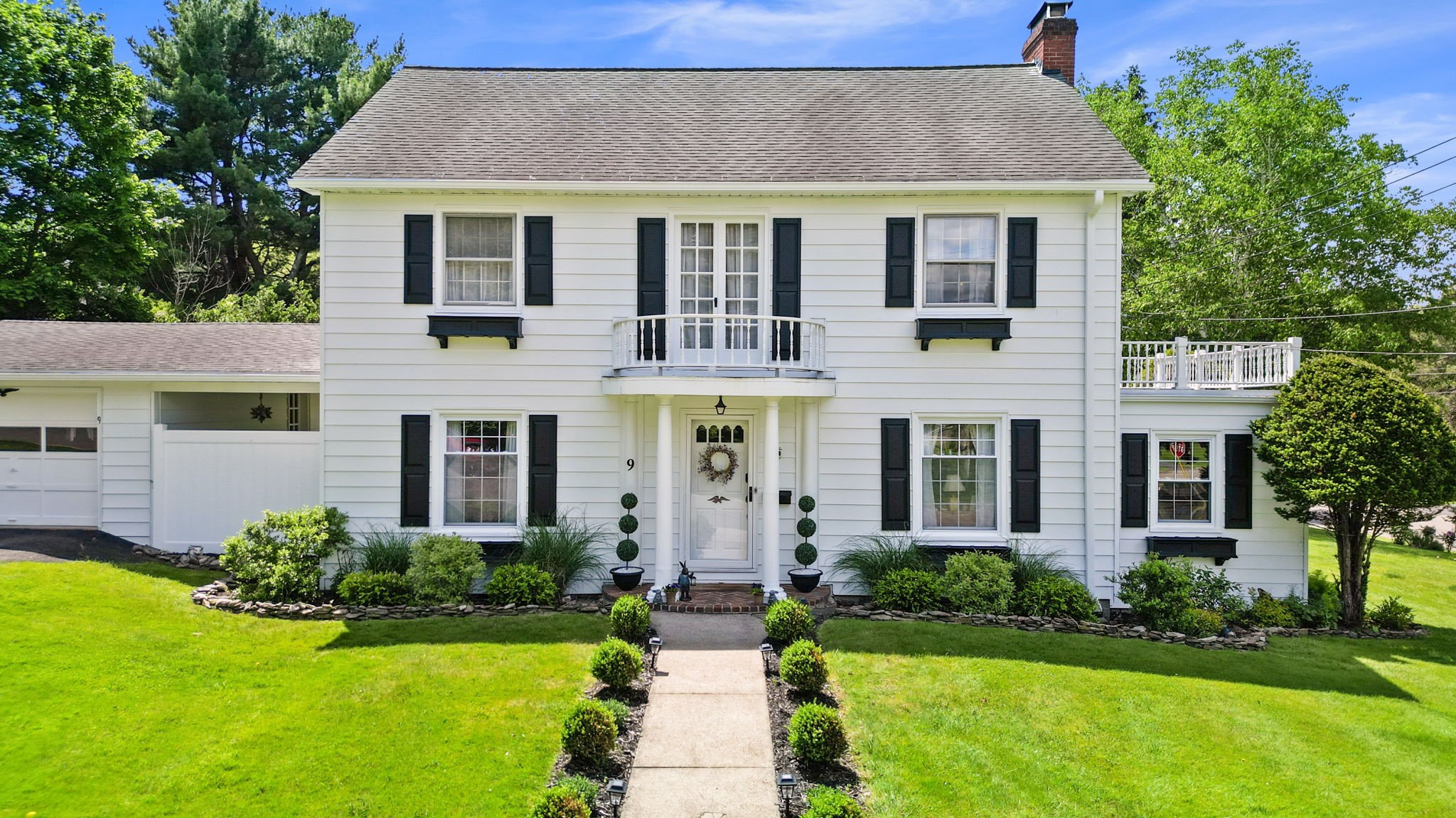 Photo 1 of 40 — 9 Edgebrook Road, Binghamton, NY 13903