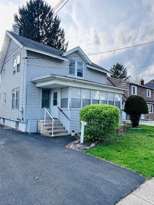 146 ACKLEY AVE, JOHNSON CITY, NY 13790 - Image de45ea172fe8f89d40ca30ea71e15075/436806566