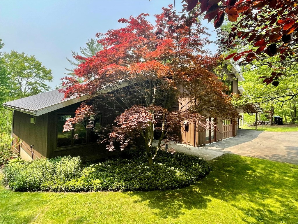 1989 N Cafferty Road, Endicott, New York image 3