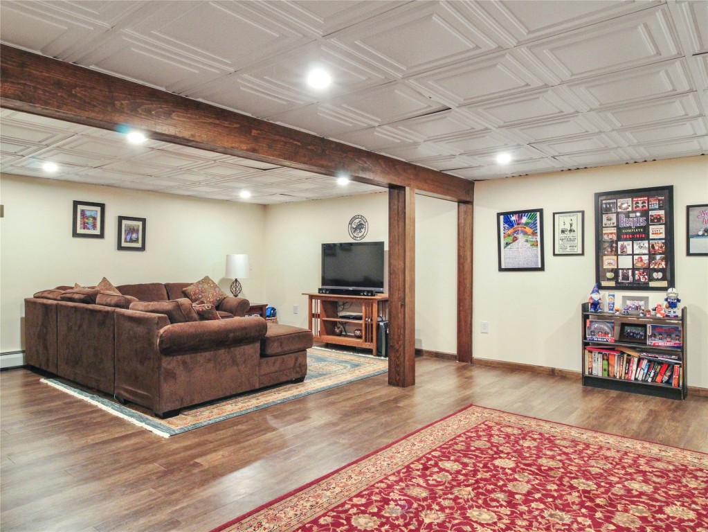 1989 N Cafferty Road, Endicott, New York image 39