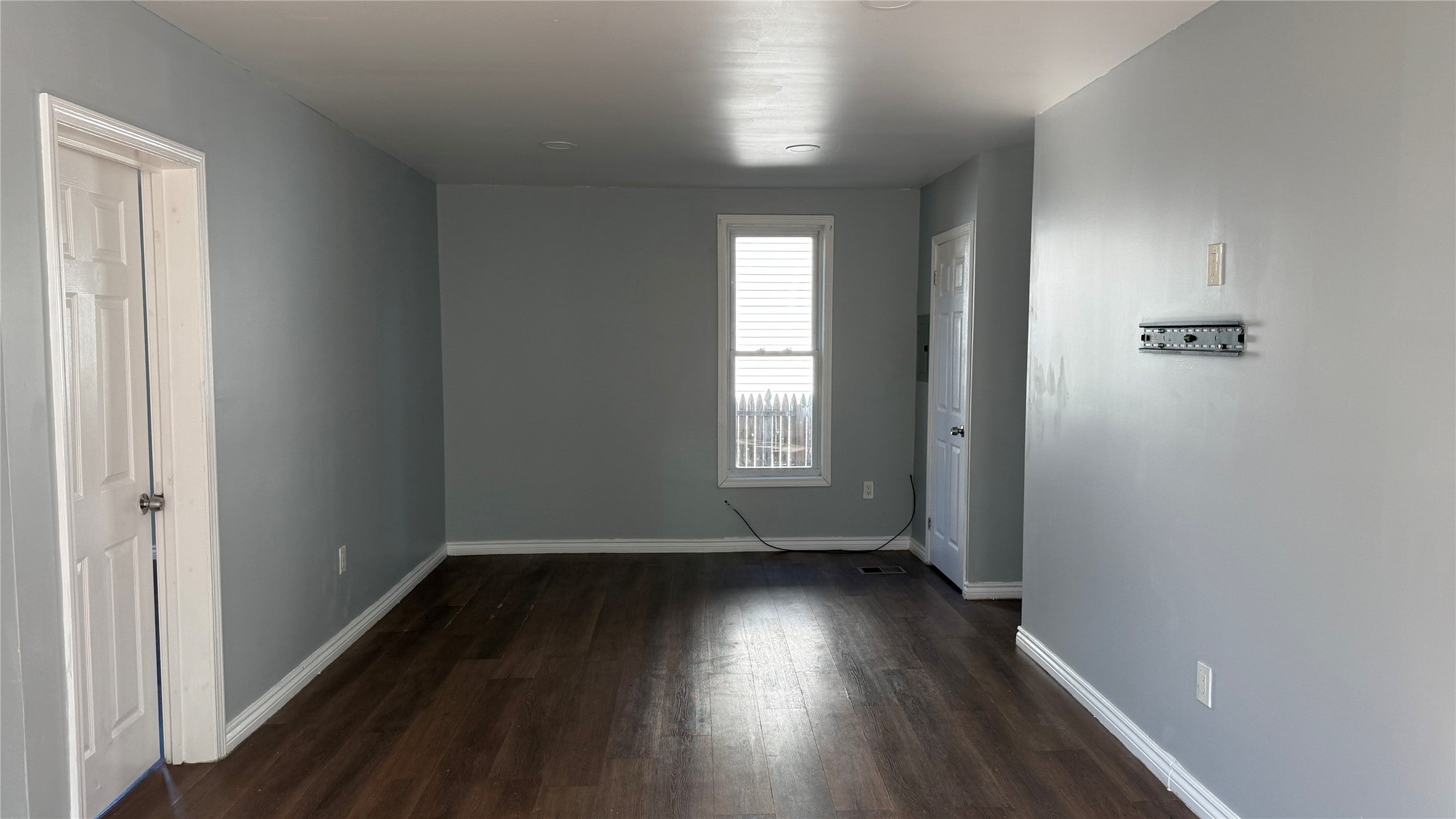 4 Thorp Street - Photo 2