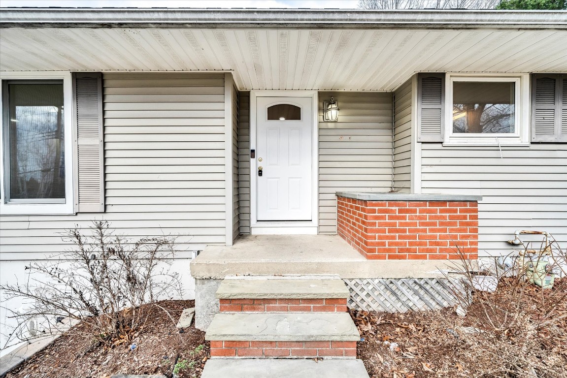 17 Dover Drive, Endicott, New York image 12