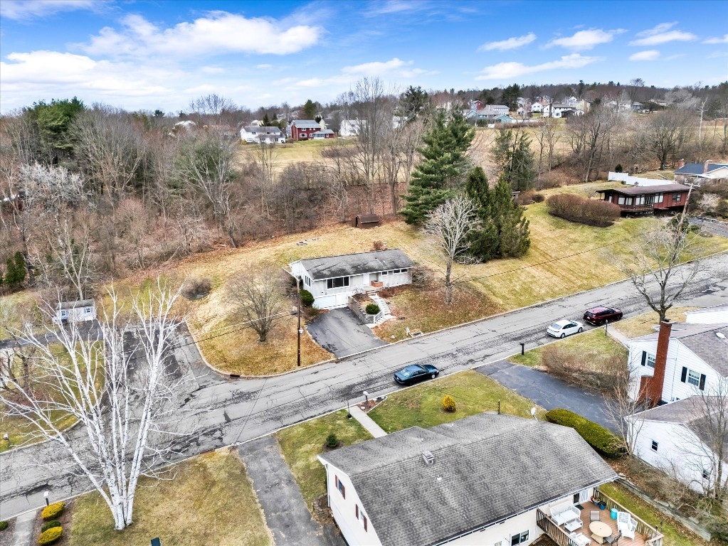 17 Dover Drive, Endicott, New York image 25