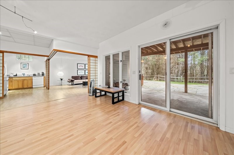 425 Brook Avenue, Vestal, New York image 37