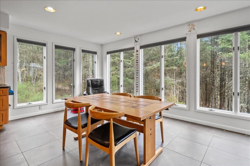 425 Brook Avenue, Vestal, New York image 20