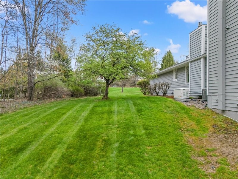 425 Brook Avenue, Vestal, New York image 50