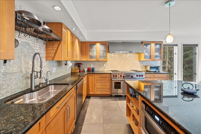 425 Brook Avenue, Vestal, New York image 18