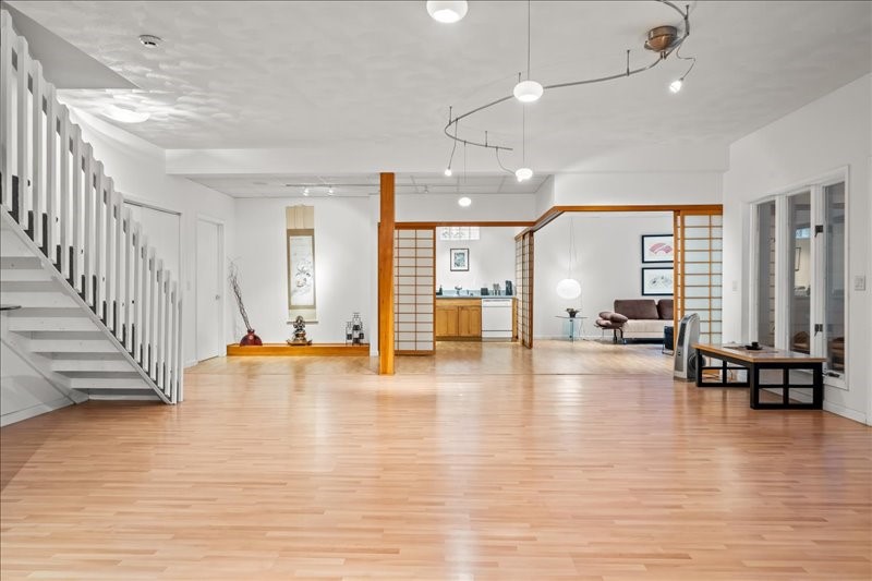 425 Brook Avenue, Vestal, New York image 40