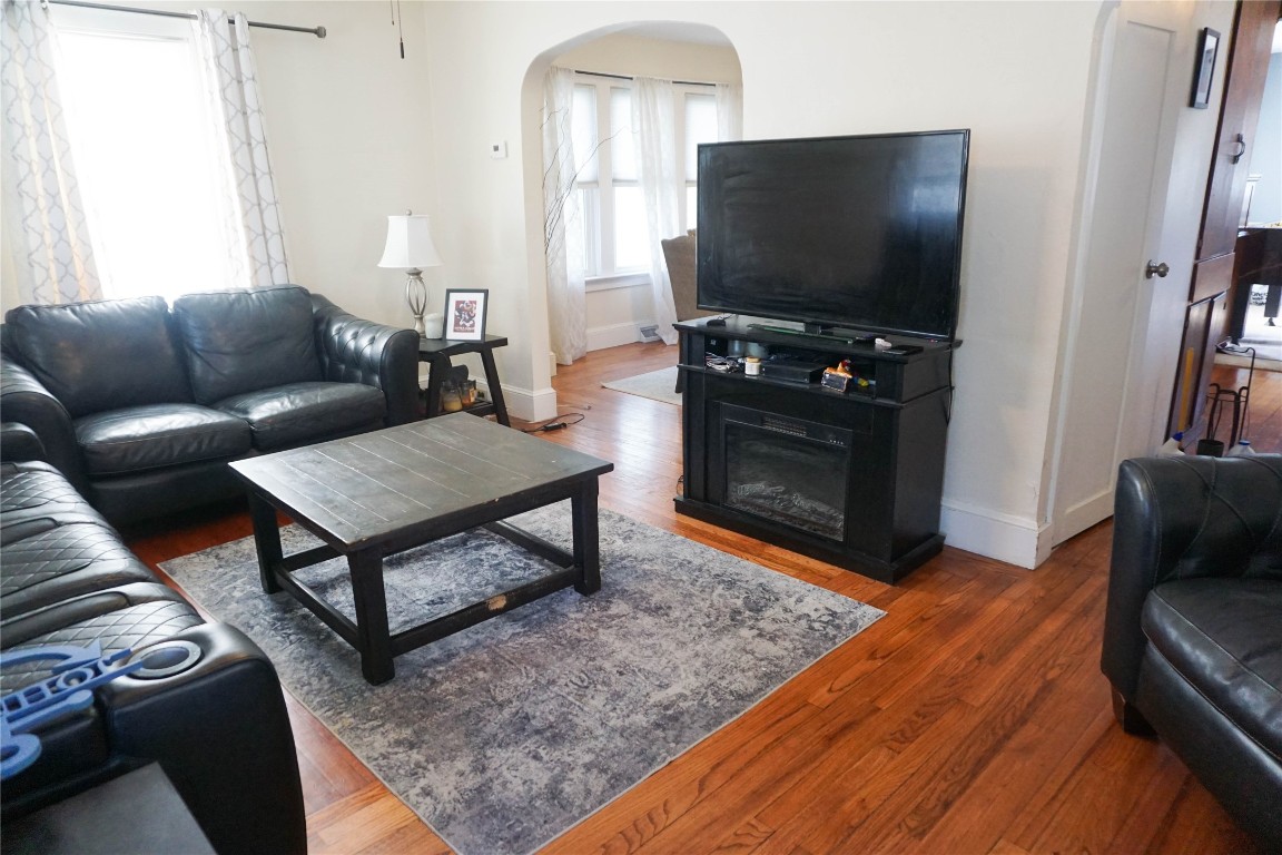 77 Hill Avenue, Johnson City, New York image 3