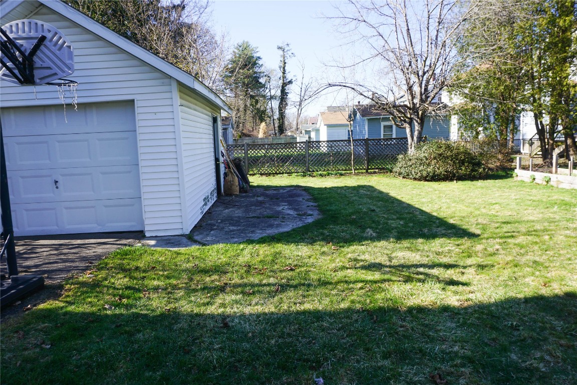77 Hill Avenue, Johnson City, New York image 16