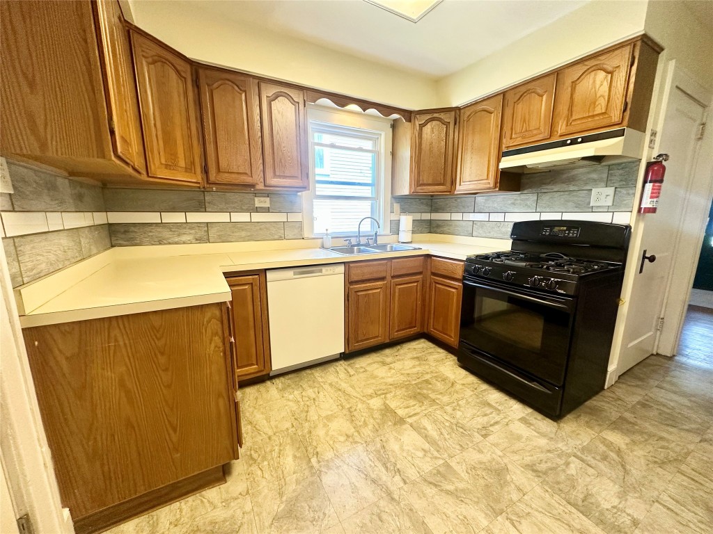 40 Haynes Avenue, Johnson City, New York image 9