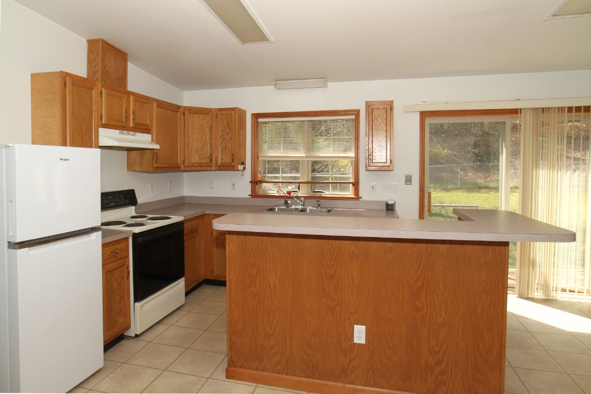 440 Costley Road, Vestal, New York image 10