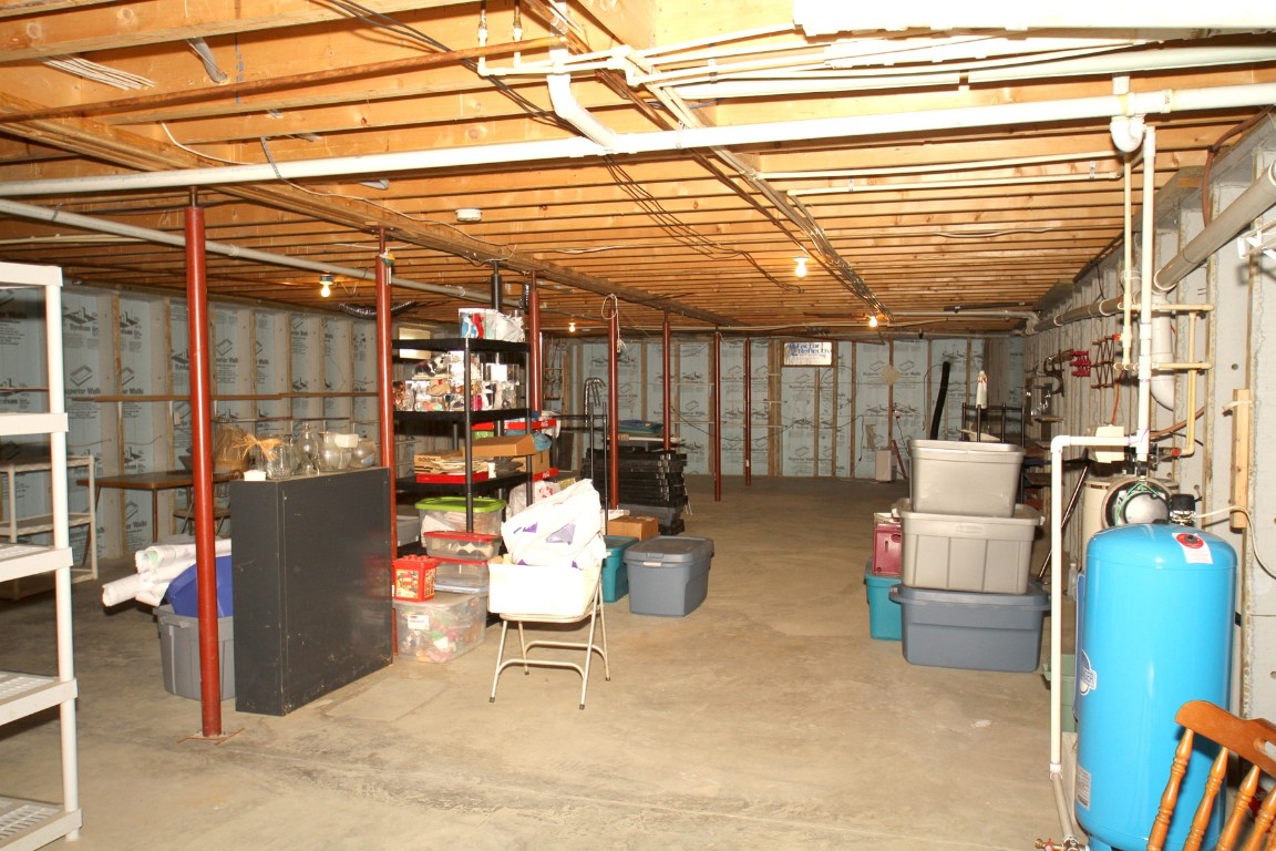 440 Costley Road, Vestal, New York image 41