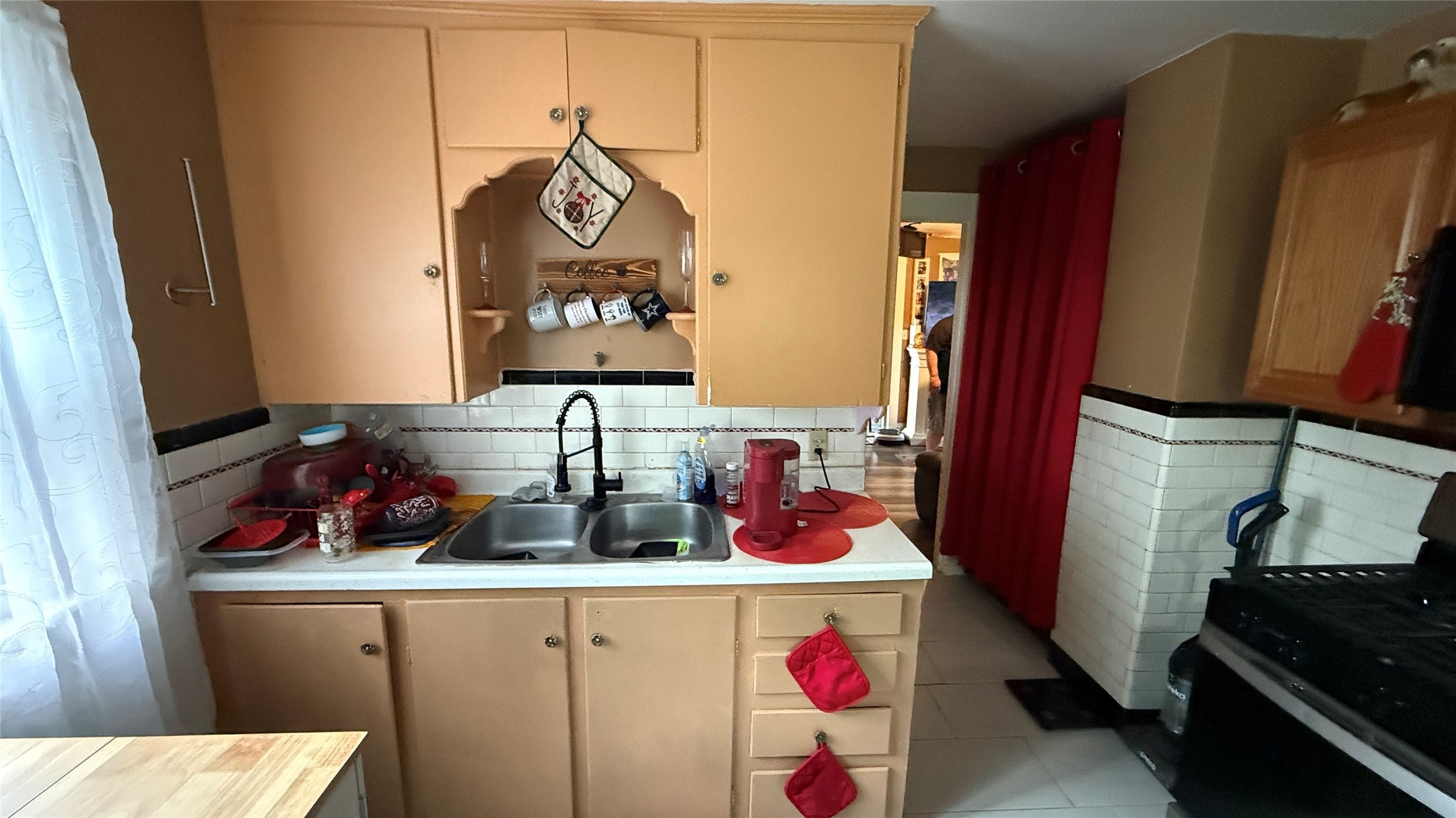 204 Bermond Avenue - Photo 4