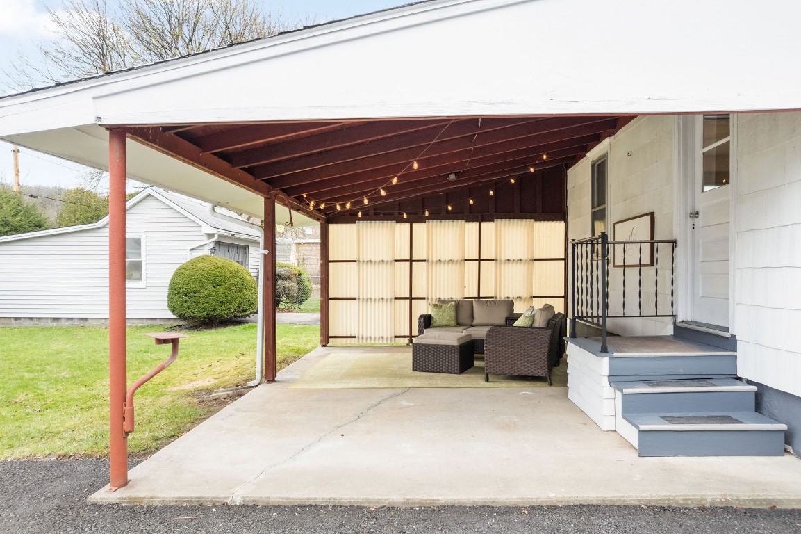 111 W Wendell Street, Endicott, New York image 34