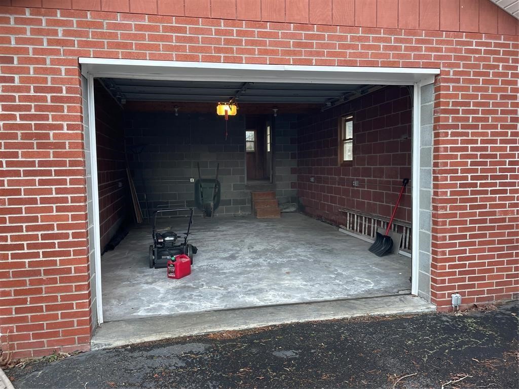 149 Iris Drive, Binghamton, New York image 33