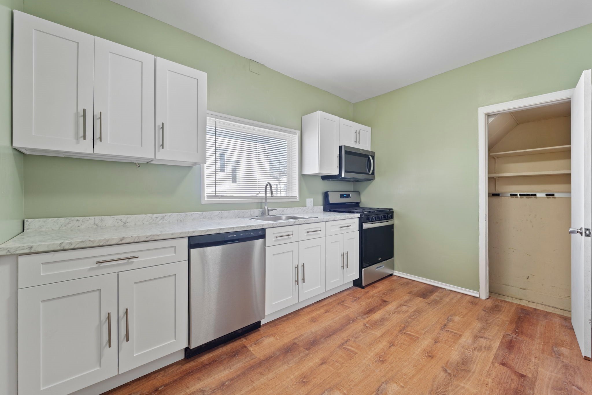 45 Cleveland Avenue - Photo 4