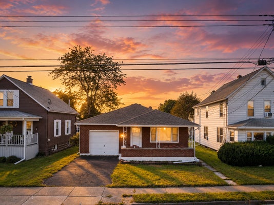 101 ZOA AVE, JOHNSON CITY, NY 13790 - Image e8301e1d2cb0bea25634ce4934fe5c30/3928579036