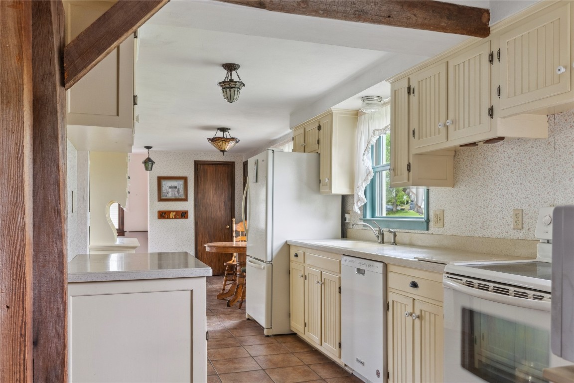 62 Palmer Road, Binghamton, New York image 6