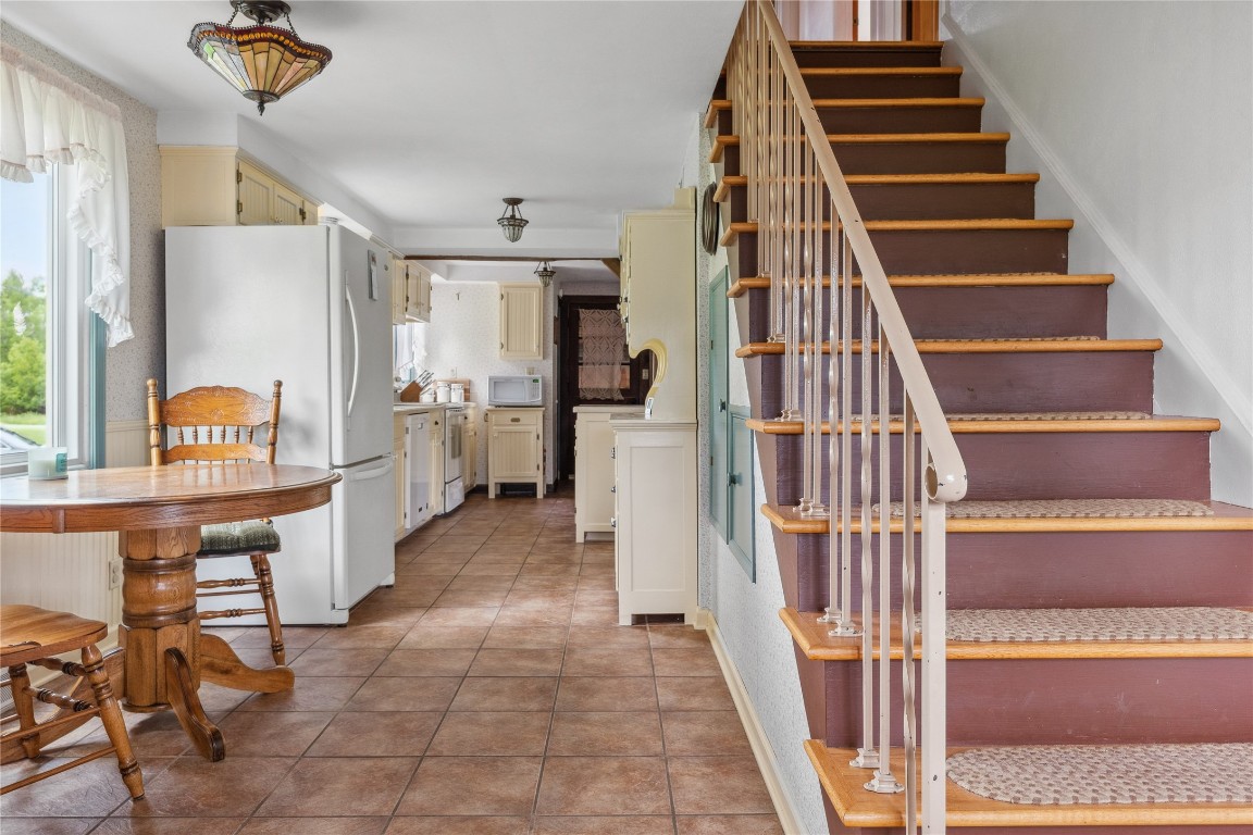62 Palmer Road, Binghamton, New York image 9