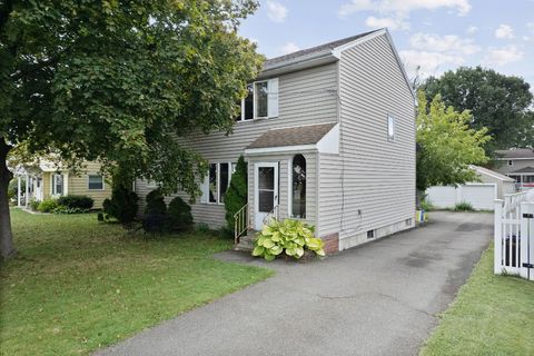 2718 Yale Street Endicott NY 13760