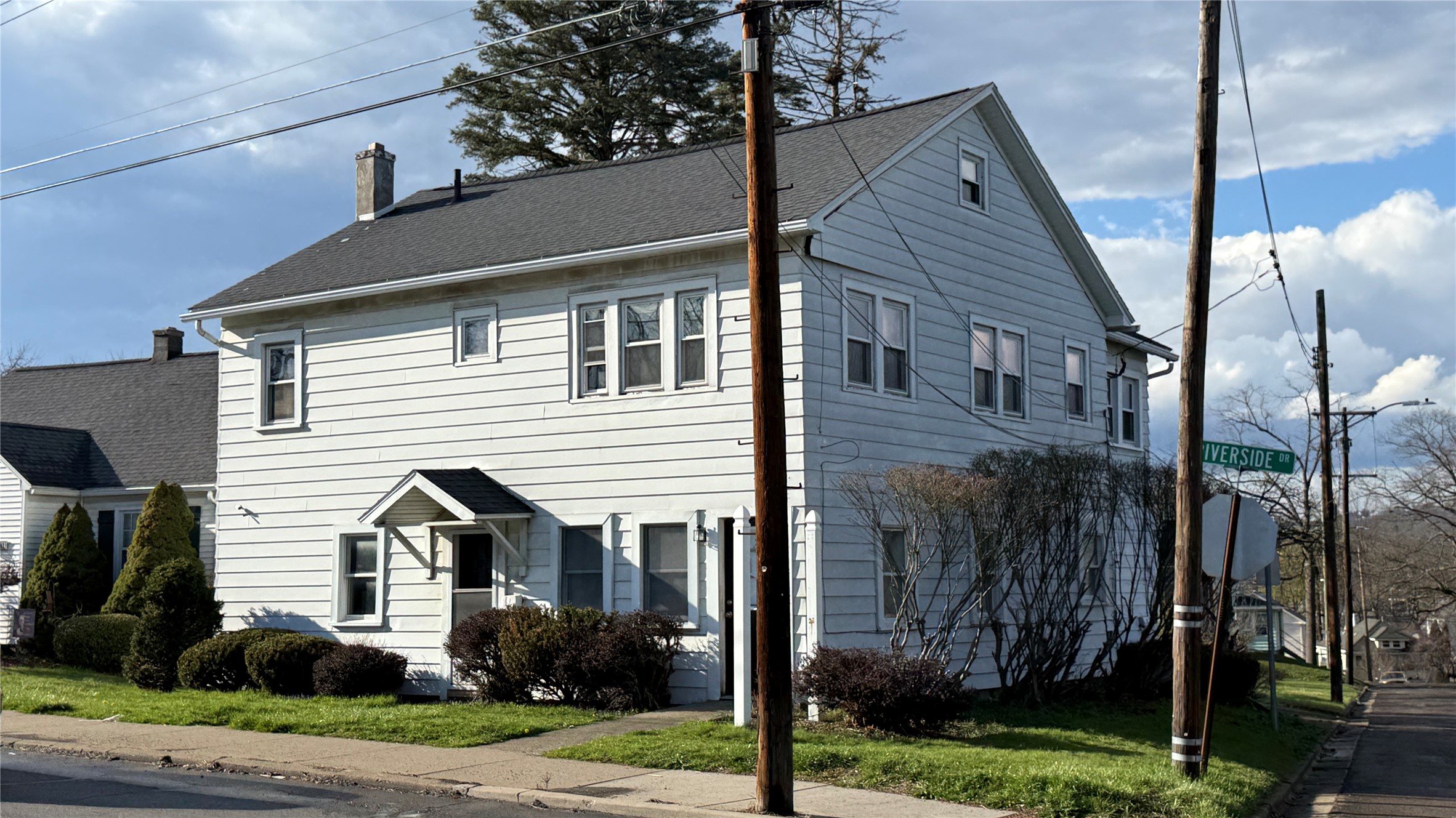 177 Riverside Drive - Photo 2