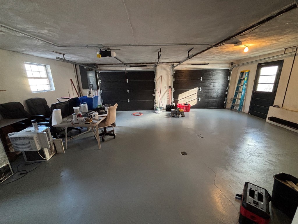 205 Warren Street, Vestal, New York image 23