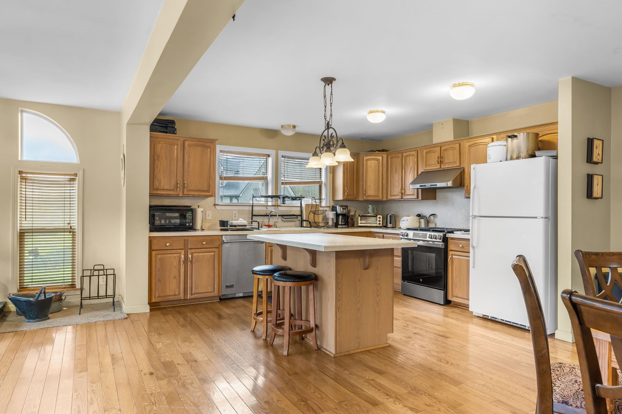 1035 Schofield Road - Photo 2