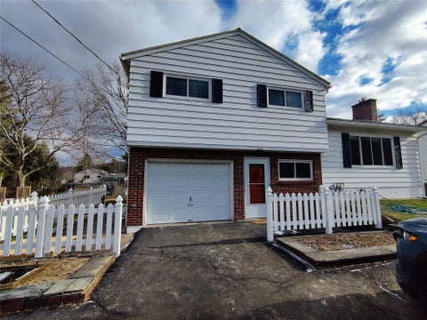 Homes For Rent - 809 Murray Road<br/> Vestal, NY 13850