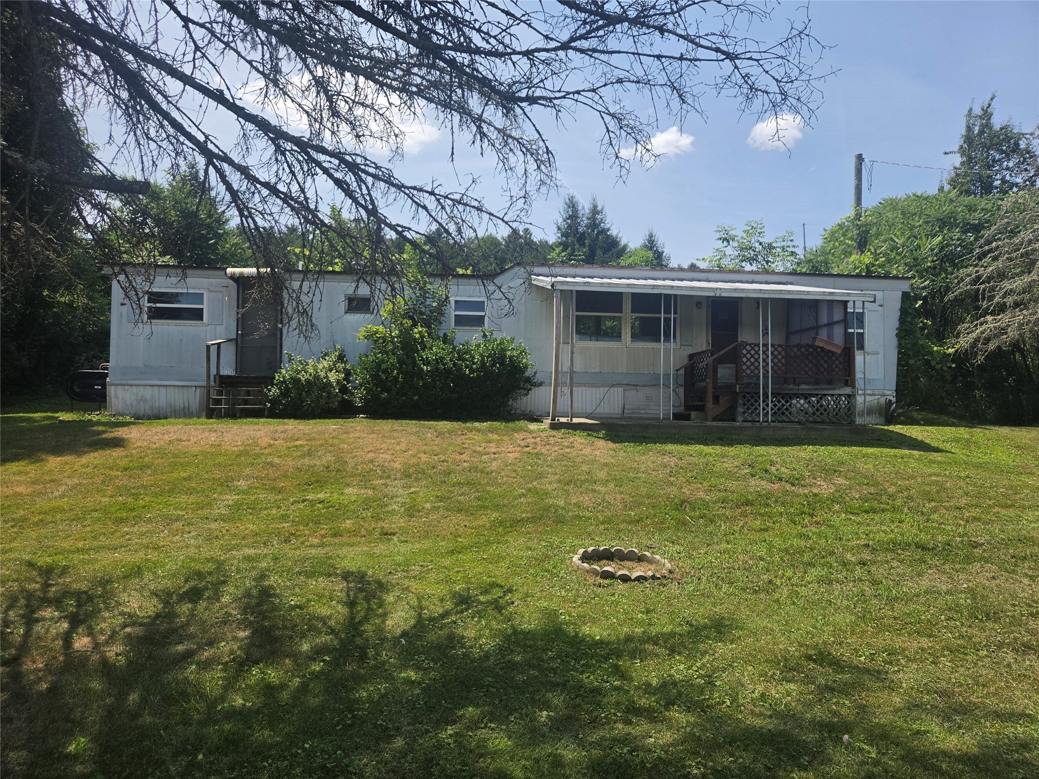 1055 Glenmary Drive - Photo 2