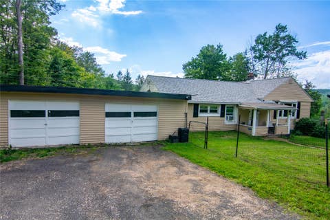 Homes For Sale - 3286 Jackson Road<br/> Binghamton, NY 13903