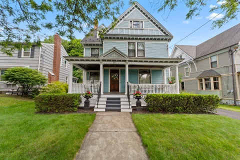 Photo for 10 Oak St