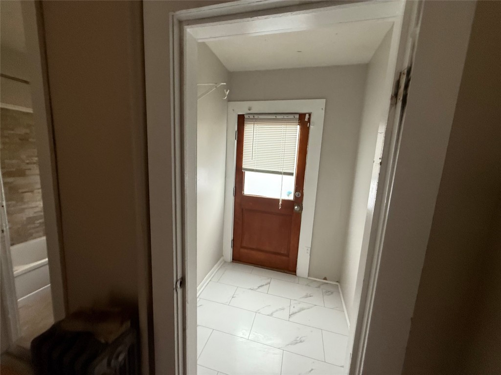 20 Edwards Street, Binghamton, New York image 13