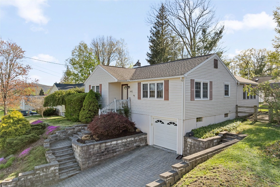 405 Beckwith Avenue, Endicott, New York image 1