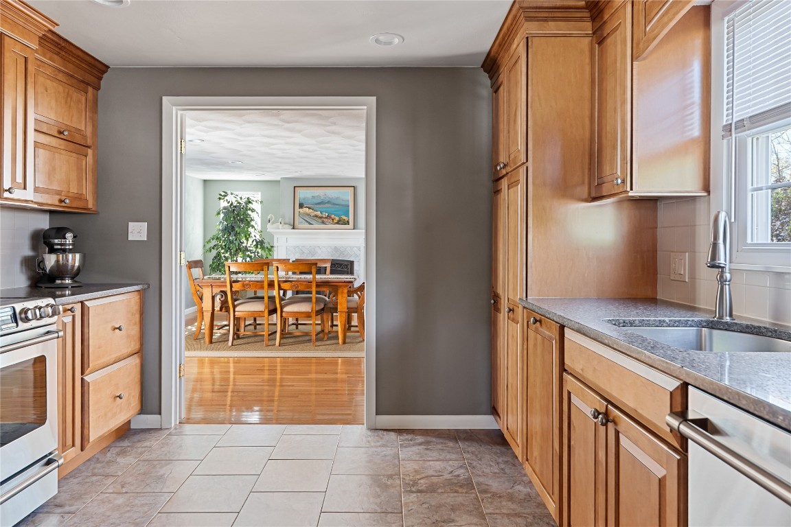 405 Beckwith Avenue, Endicott, New York image 8