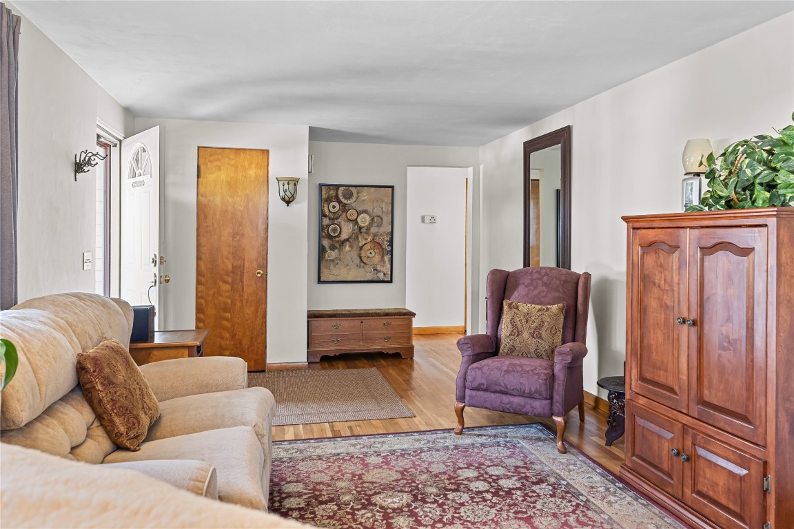 405 Beckwith Avenue, Endicott, New York image 5
