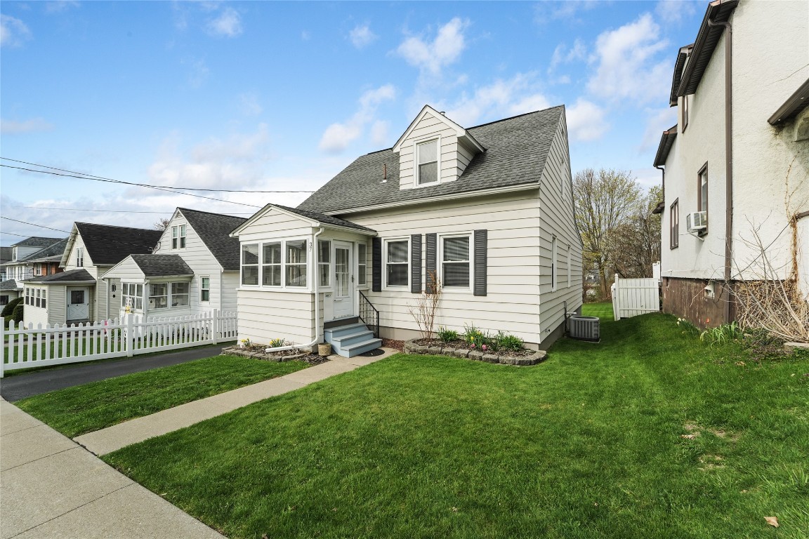37 Albany Avenue, Johnson City, New York image 2