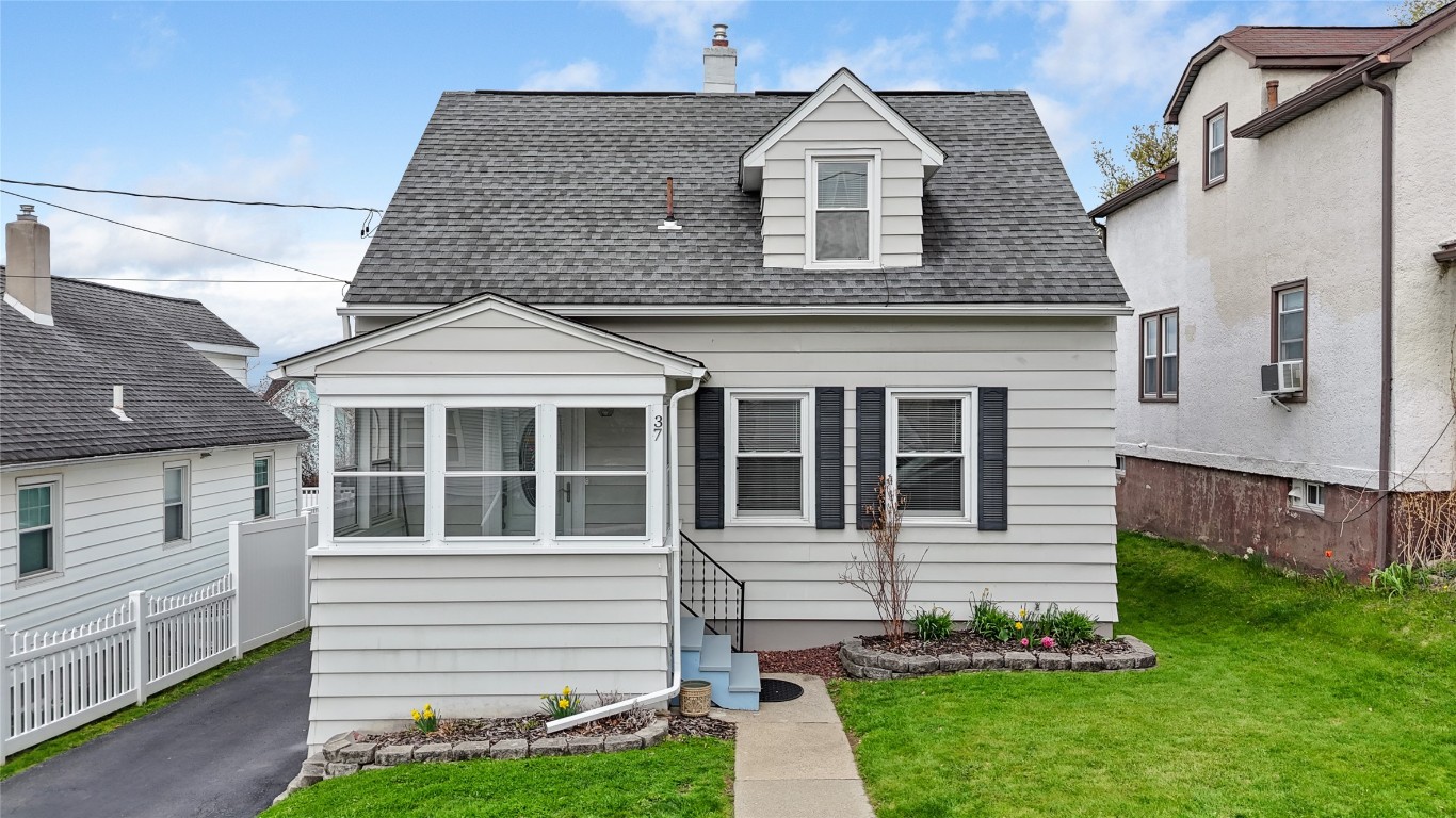 37 Albany Avenue, Johnson City, New York image 1