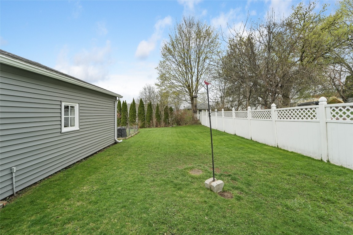 37 Albany Avenue, Johnson City, New York image 27