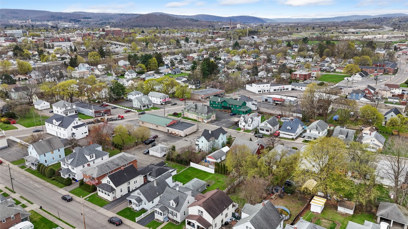 37 Albany Avenue, Johnson City, New York image 26