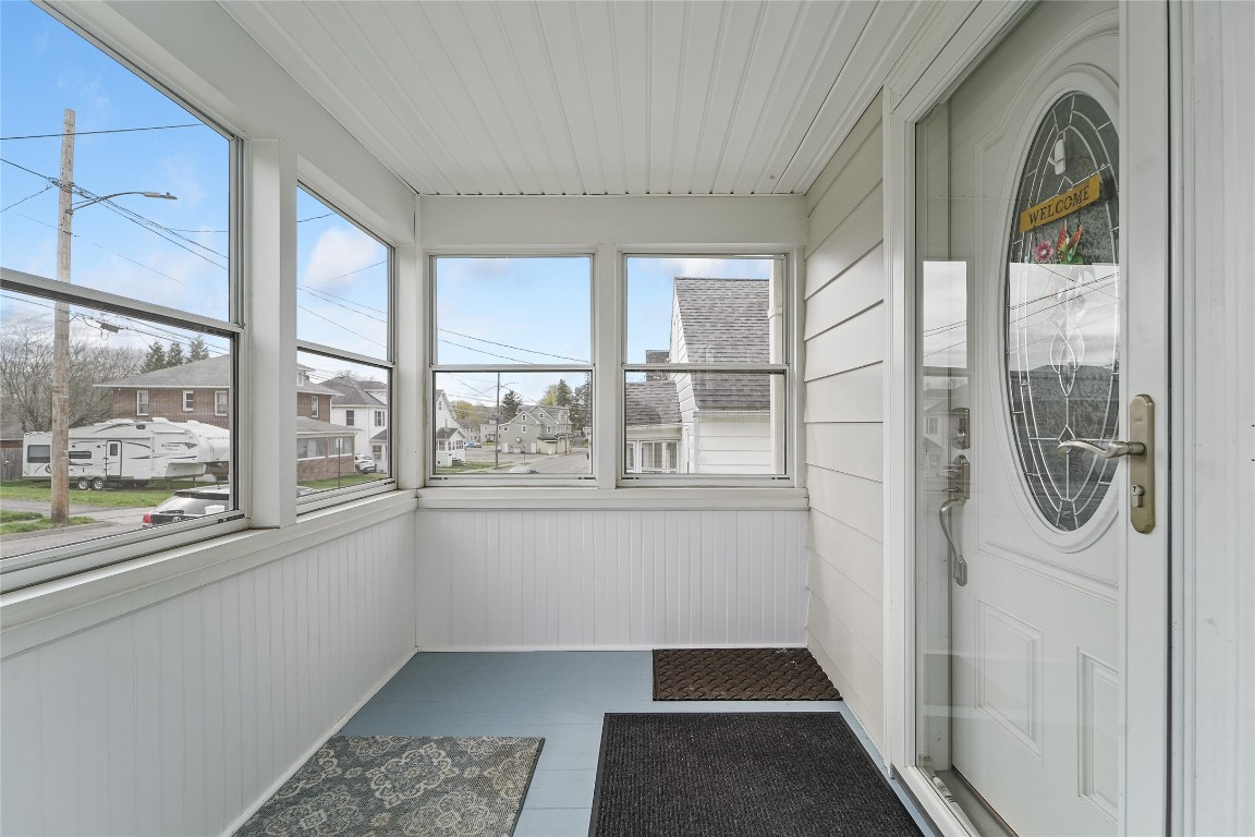 37 Albany Avenue, Johnson City, New York image 24