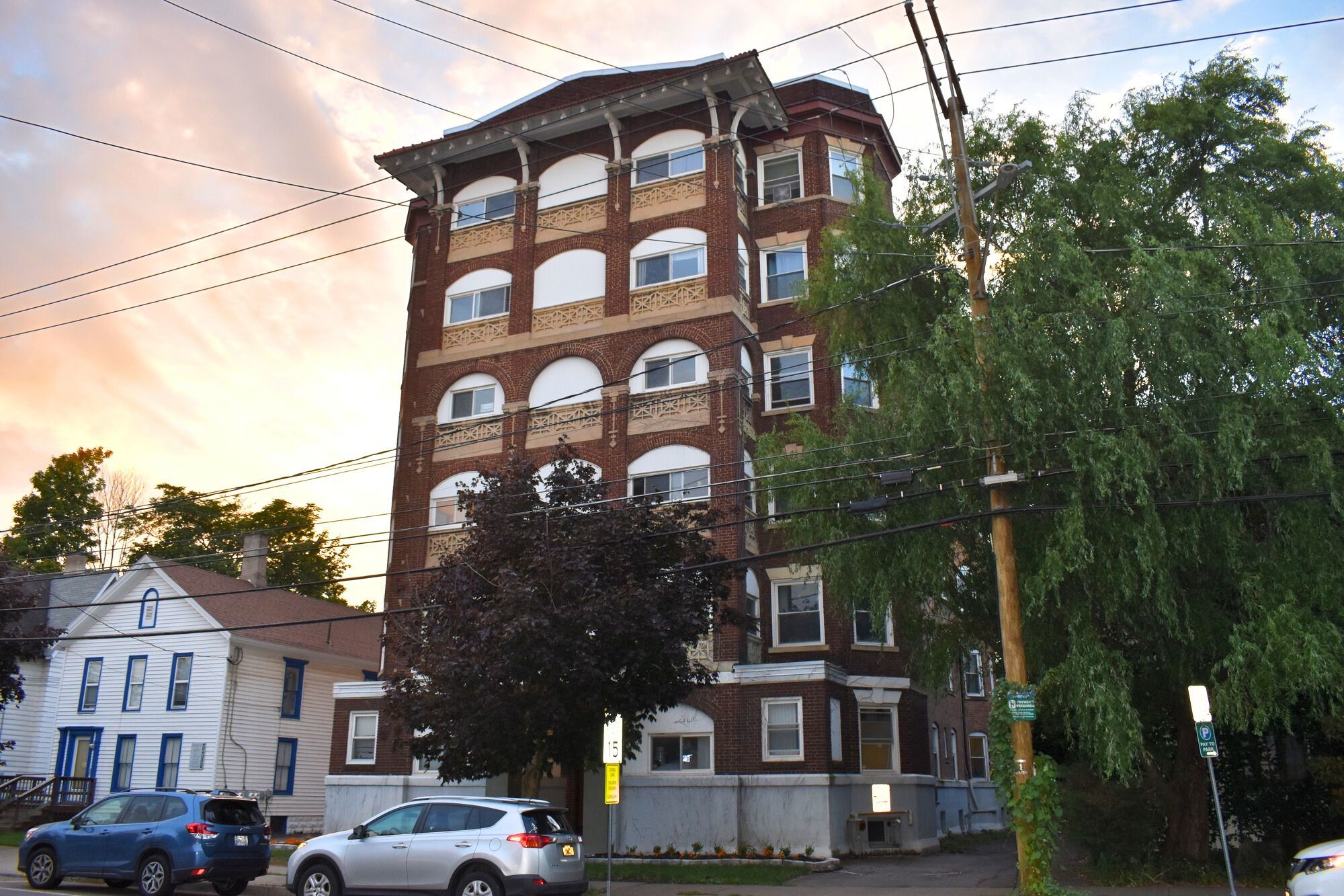 Photo 1 of 17 — 99 Oak Street, Binghamton, NY 13905