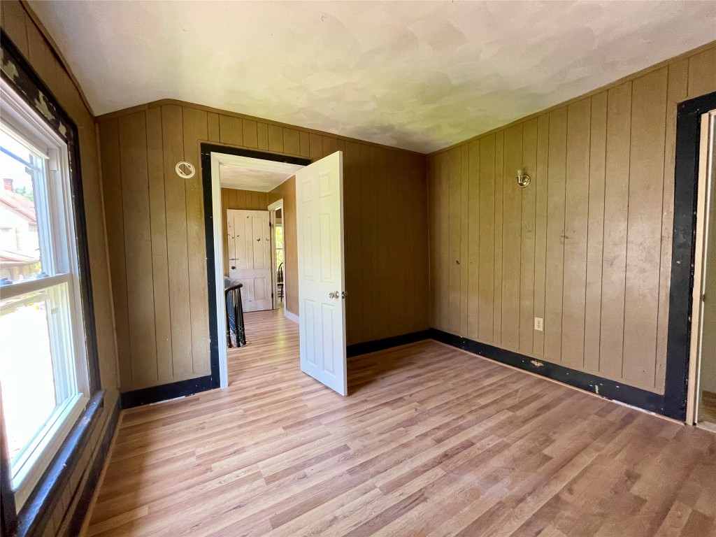 24 Pearne Street, Binghamton, New York image 32