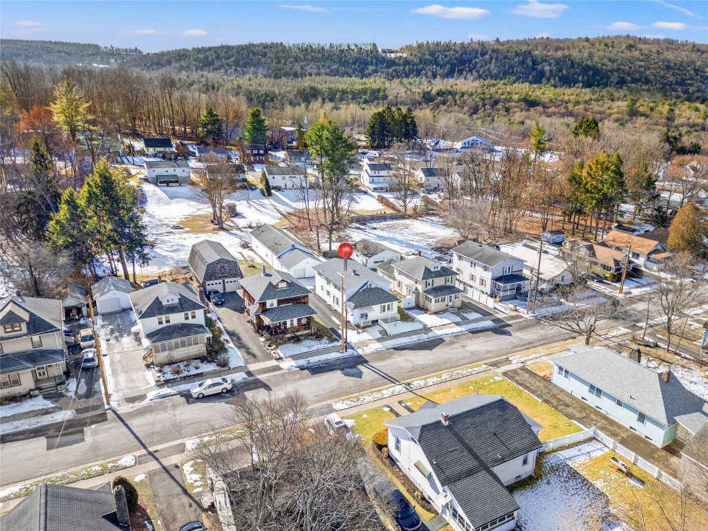 140 Melbourne Street, Vestal, New York image 2