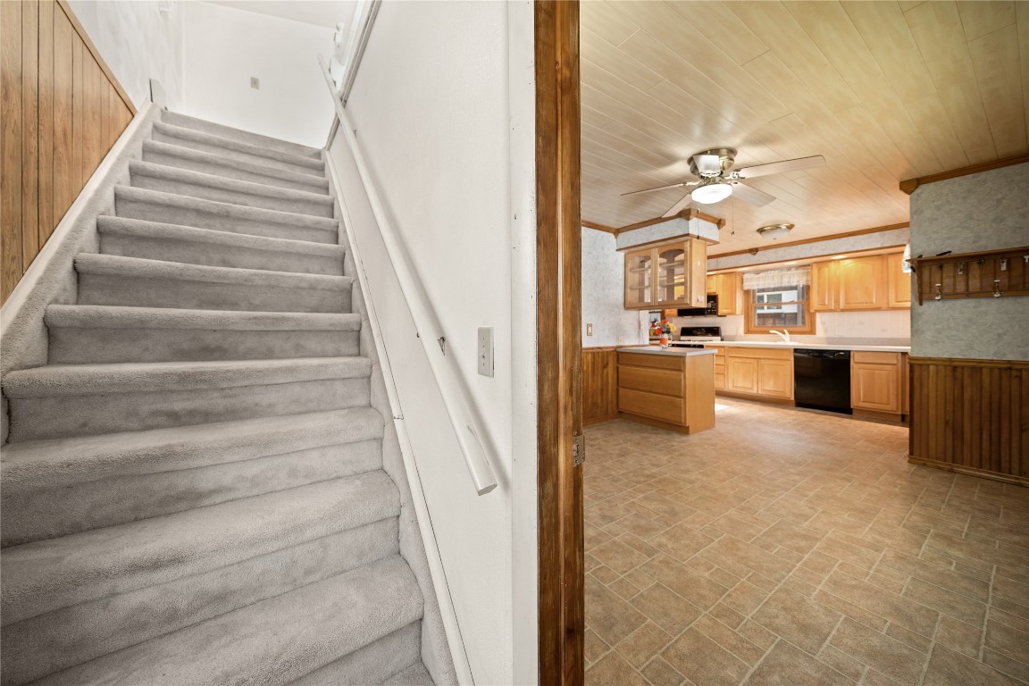 140 Melbourne Street, Vestal, New York image 17