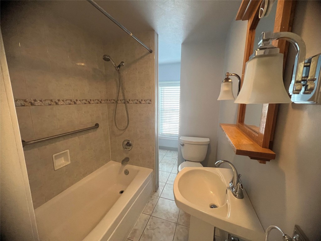 323 Floral Avenue, Johnson City, New York image 15